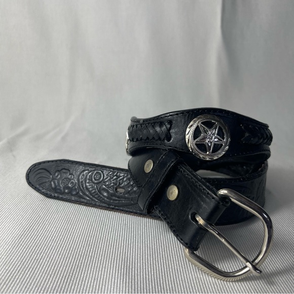 Silver Western Concho Cowboy Belt Black Tooled
Braided Leather Sz 44 - Picture 3 of 14